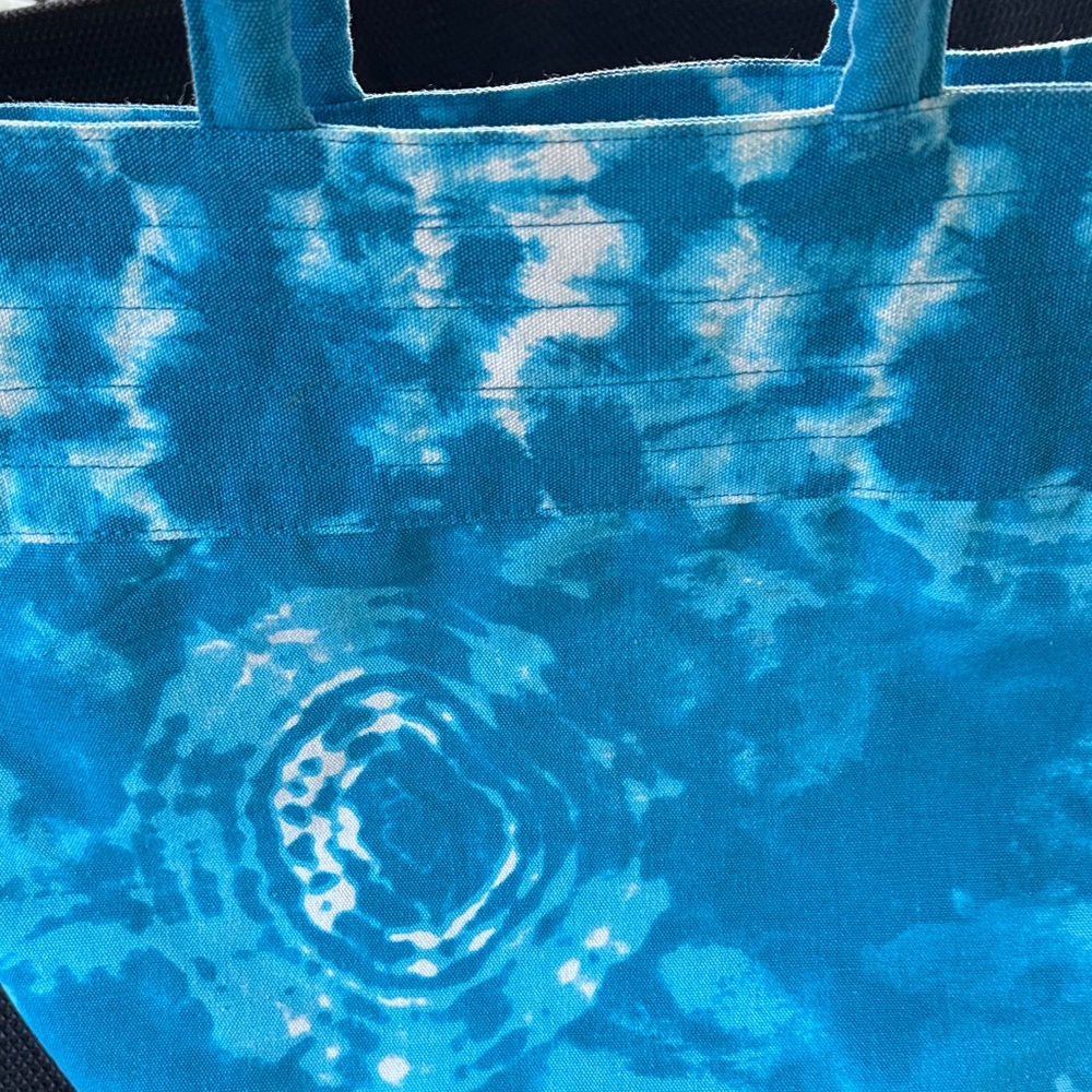 Blue Tie-Dye Tote Bag Cute With Zippered Pocket Inside Nice❤️ - Picture 3 of 7